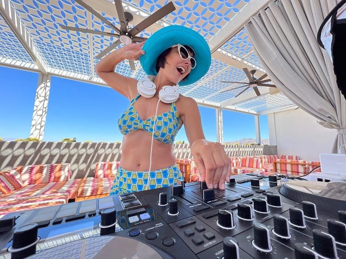 MODGIRL. — DavidXDaisy